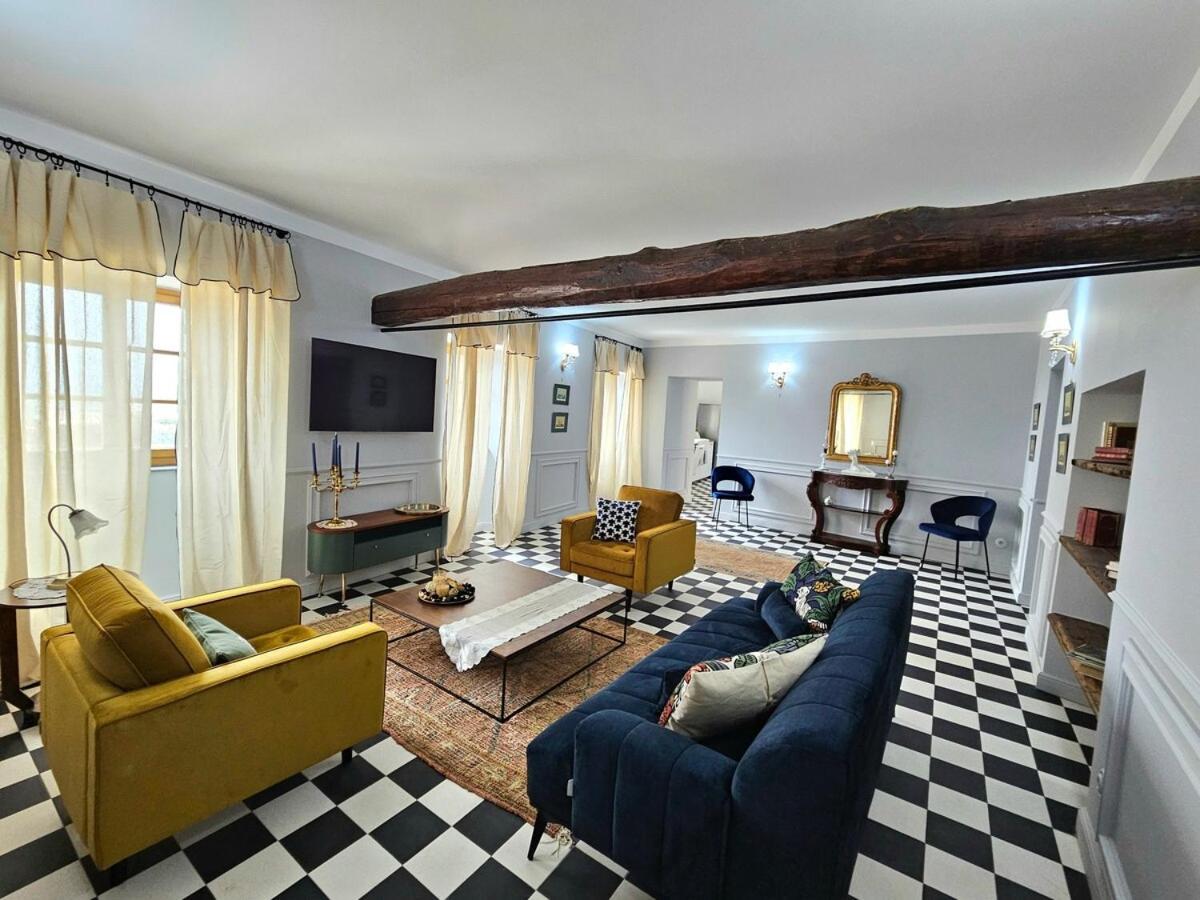 Magnifique Avec Piscine- Hauteurs De Villa *